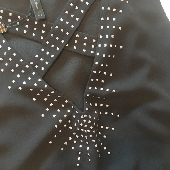 BCBGMaxAzria Black Chiffon blouse - Picture 5 of 5